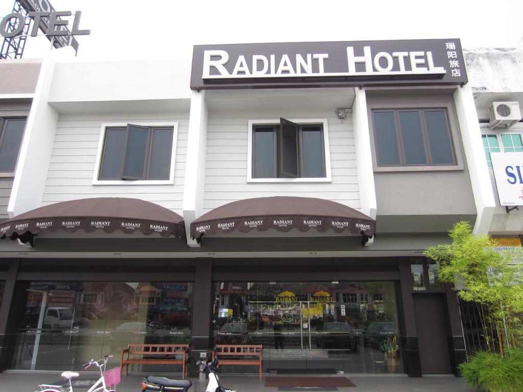 Radiant Hotel Sitiawan Exteriér fotografie