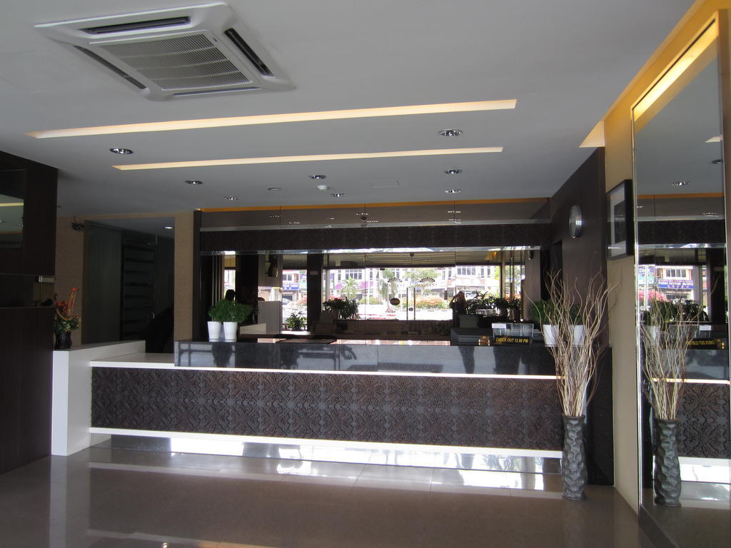 Radiant Hotel Sitiawan Exteriér fotografie