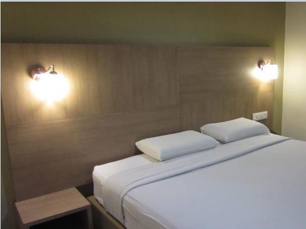 Radiant Hotel Sitiawan Exteriér fotografie