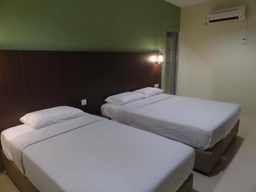 Radiant Hotel Sitiawan Exteriér fotografie